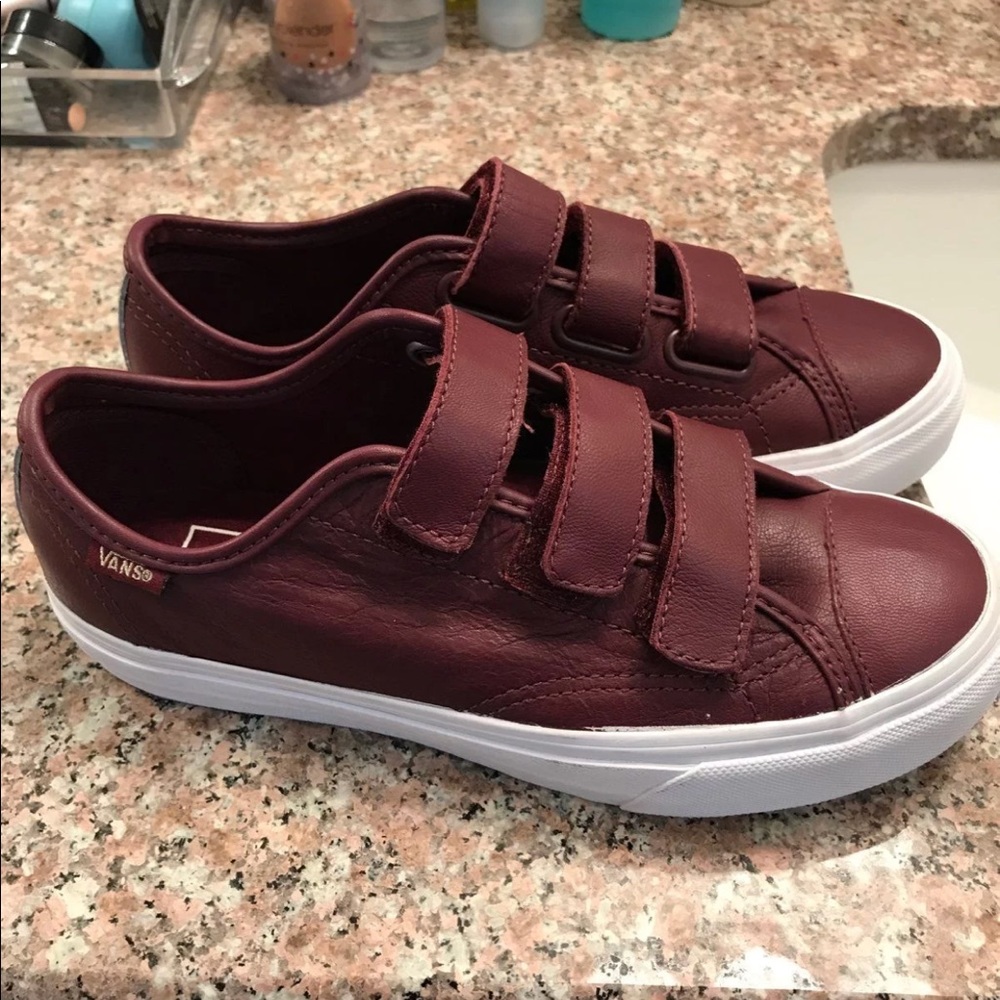 Women’s vans Sz 6 NWOT
